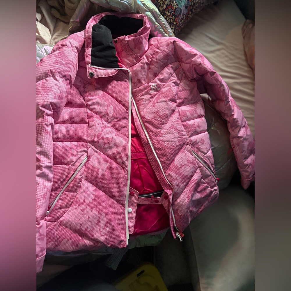 Salomon Ski Jacket - Women’s M, detachable hood